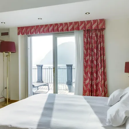 Rivalago Hotel