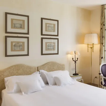 Rivalago Hotel 4*