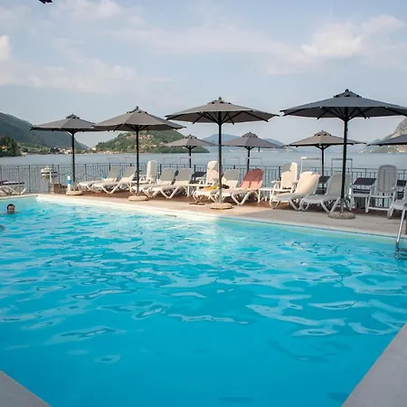 Rivalago Hotel 4*