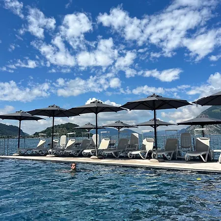Rivalago Hotel 4*