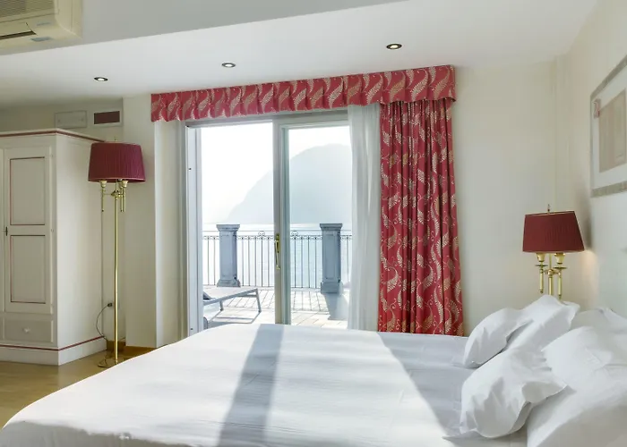 Rivalago Hotel